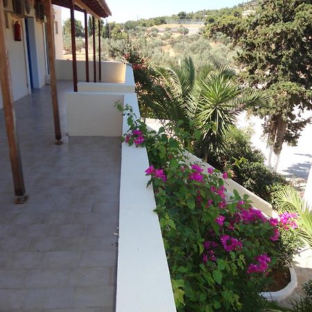 Lianos Hotel Apartments Spetses Town Ngoại thất bức ảnh